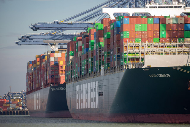 cargo-ships-stuck-at-port