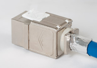 Metal body rejects noise and unwanted signals